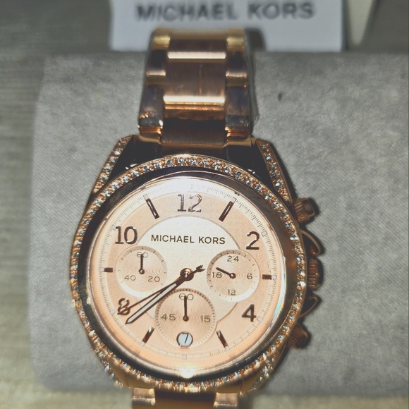 Beautiful new Michael kors watch - Picture 4 of 5